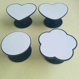 White Grid Pop-Socket – MikesTreasuresCrafts